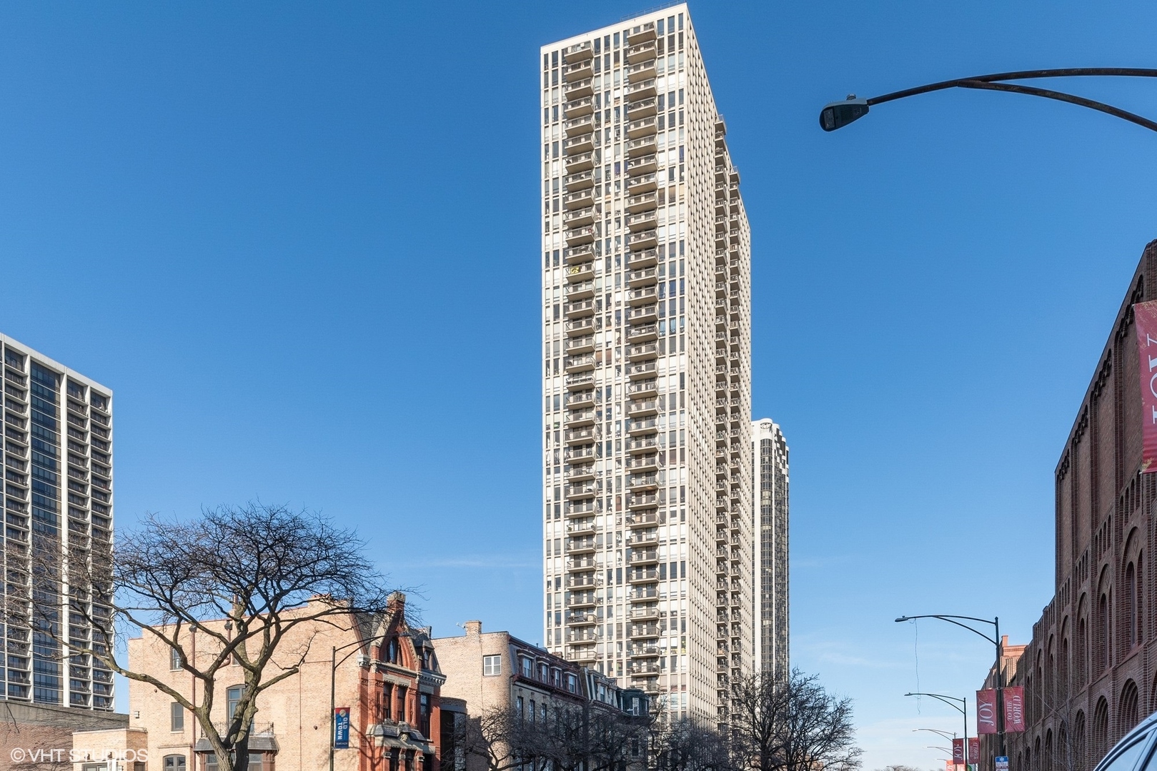 1660 North Lasalle Drive Chicago IL 60614