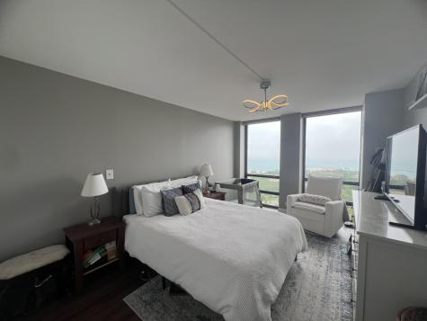 1660 North Lasalle Drive Chicago IL 60614