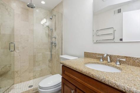 2020 North Cleveland Avenue Chicago IL 60614