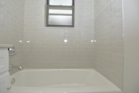 817 West Lakeside Place Chicago IL 60640