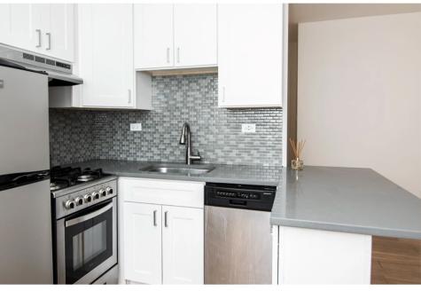 511 West Belmont Avenue Chicago IL 60657
