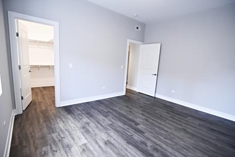 927 West Irving Park Road Chicago IL 60613