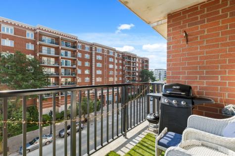656 Pearson Street Des Plaines IL 60016