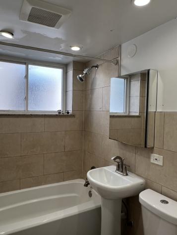 8052 North Oriole Avenue Niles IL 60714