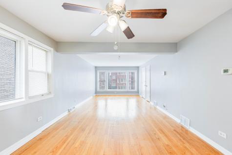 7637 South Essex Avenue Chicago IL 60649