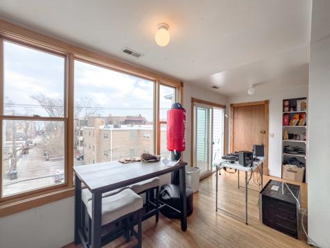 6711 North Sheridan Road Chicago IL 60626