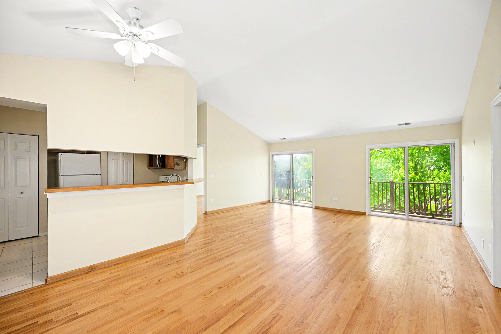 363 Pembroke Lane Glen Ellyn IL 60137