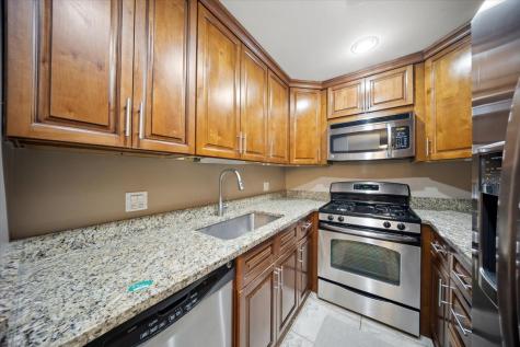 550 Vine Avenue Highland Park IL 60035