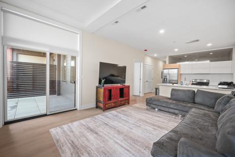 3924 North Lincoln Avenue Chicago IL 60613
