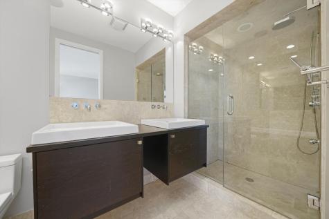 1541 North Bosworth Avenue Chicago IL 60624
