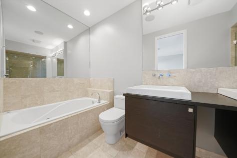 1541 North Bosworth Avenue Chicago IL 60624