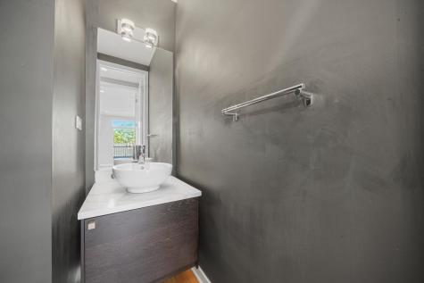 1541 North Bosworth Avenue Chicago IL 60624