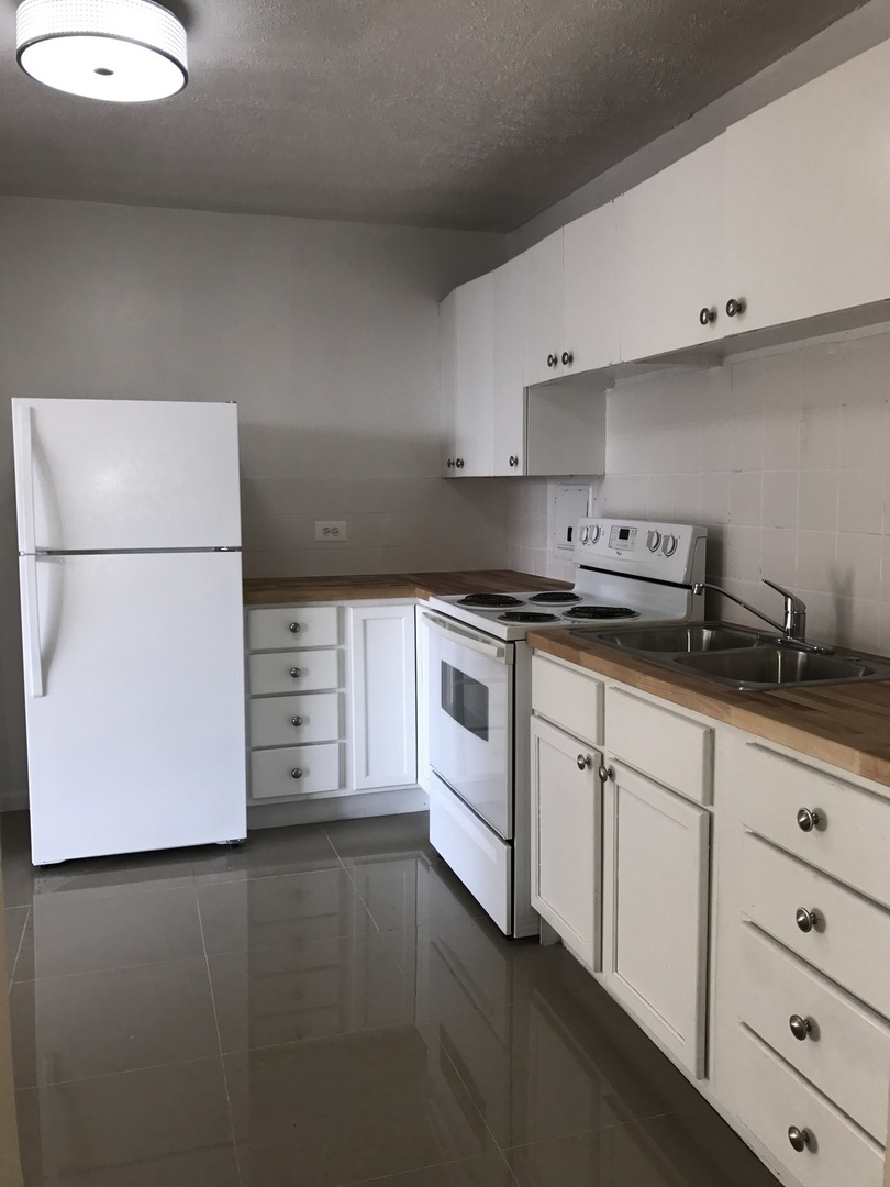 10S453 Echo Lane Willowbrook IL 60527