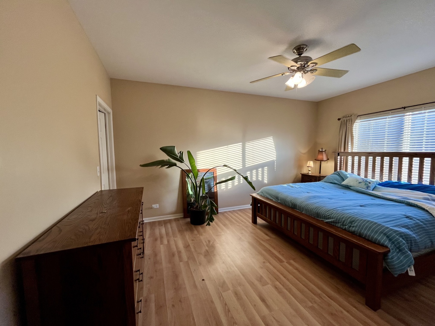 1682 Fredericksburg Lane Aurora IL 60503