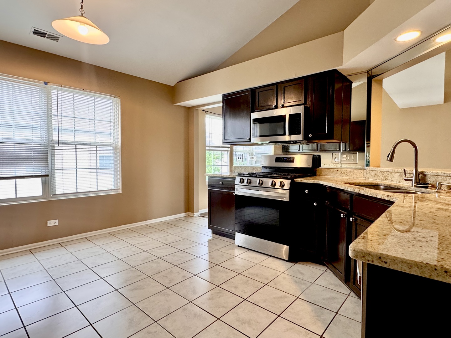2905 Stonewater Drive Naperville IL 60564