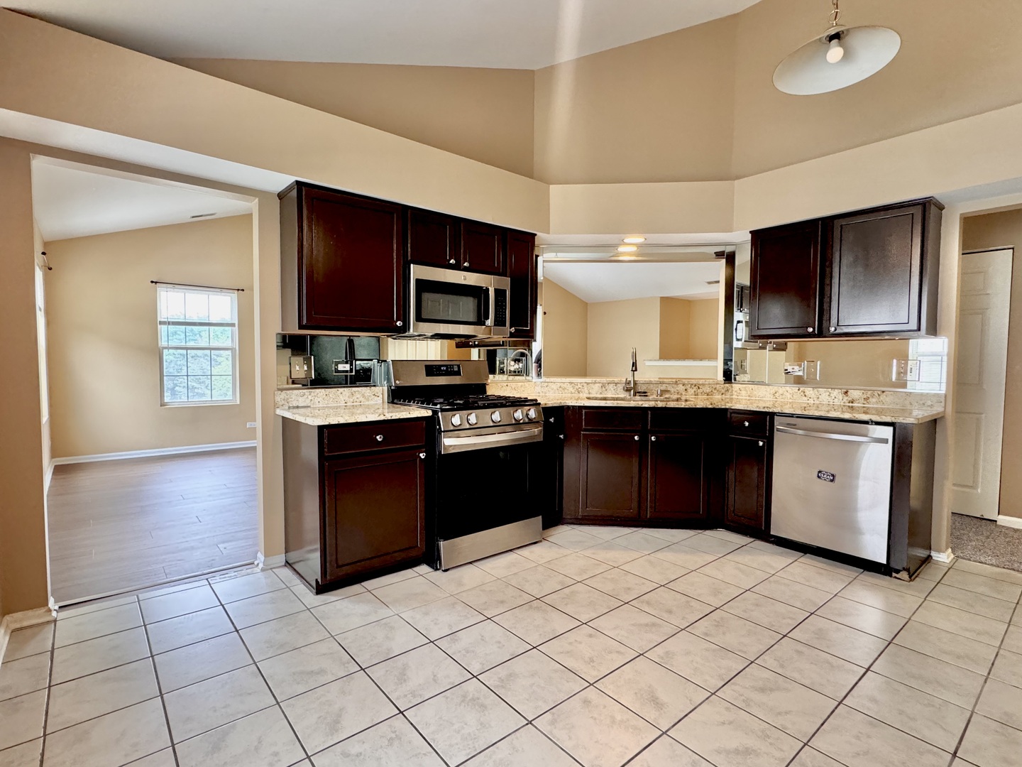 2905 Stonewater Drive Naperville IL 60564