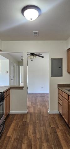 833 Village Quarter Road West Dundee IL 60118