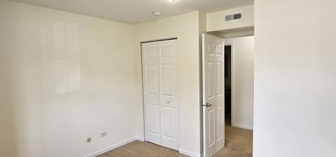 833 Village Quarter Road West Dundee IL 60118
