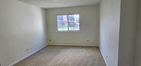 833 Village Quarter Road West Dundee IL 60118
