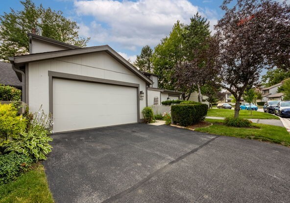 2627 Smith Street Rolling Meadows IL 60008