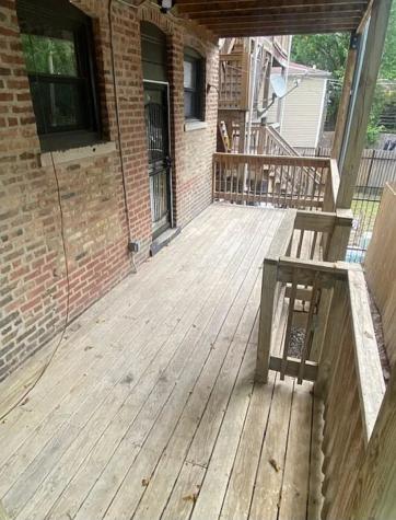 1305 East 69th Street Chicago IL 60637