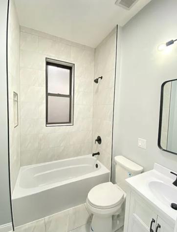 1305 East 69th Street Chicago IL 60637