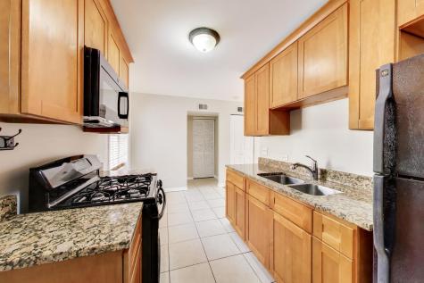 7415 North Wolcott Avenue Chicago IL 60626