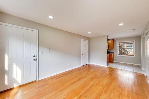 7415 North Wolcott Avenue Chicago IL 60626