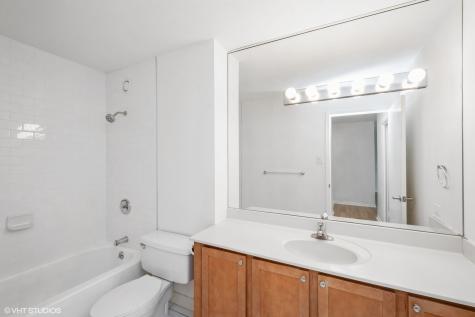 211 East Ohio Street Chicago IL 60611