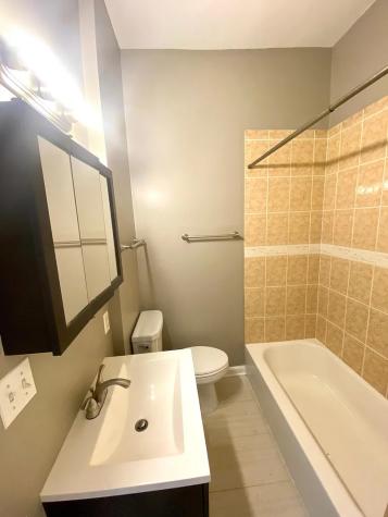 1024 West Leland Avenue Chicago IL 60640