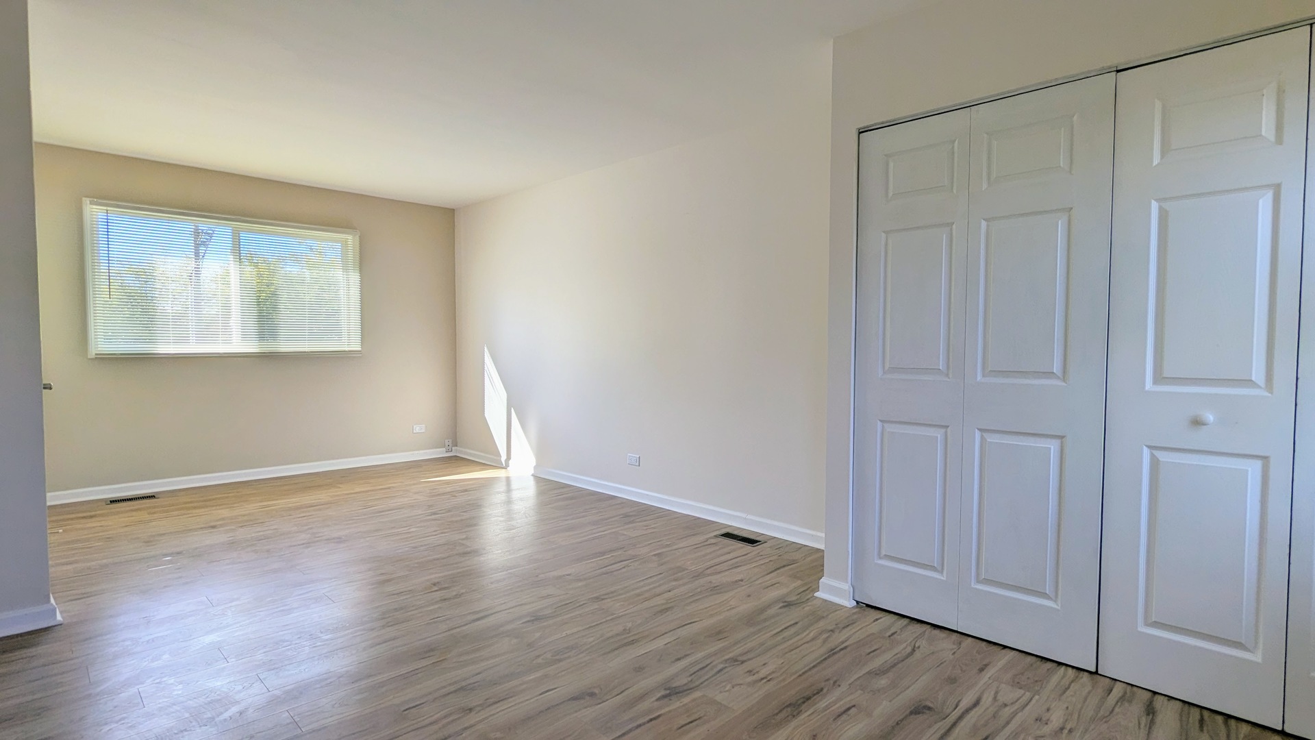 650 Shining Water Drive Carol Stream IL 60188