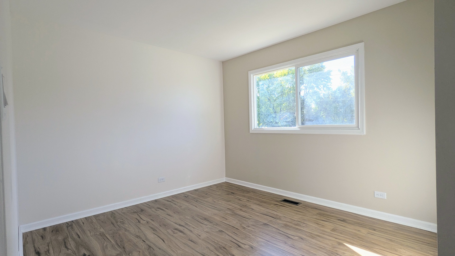 650 Shining Water Drive Carol Stream IL 60188