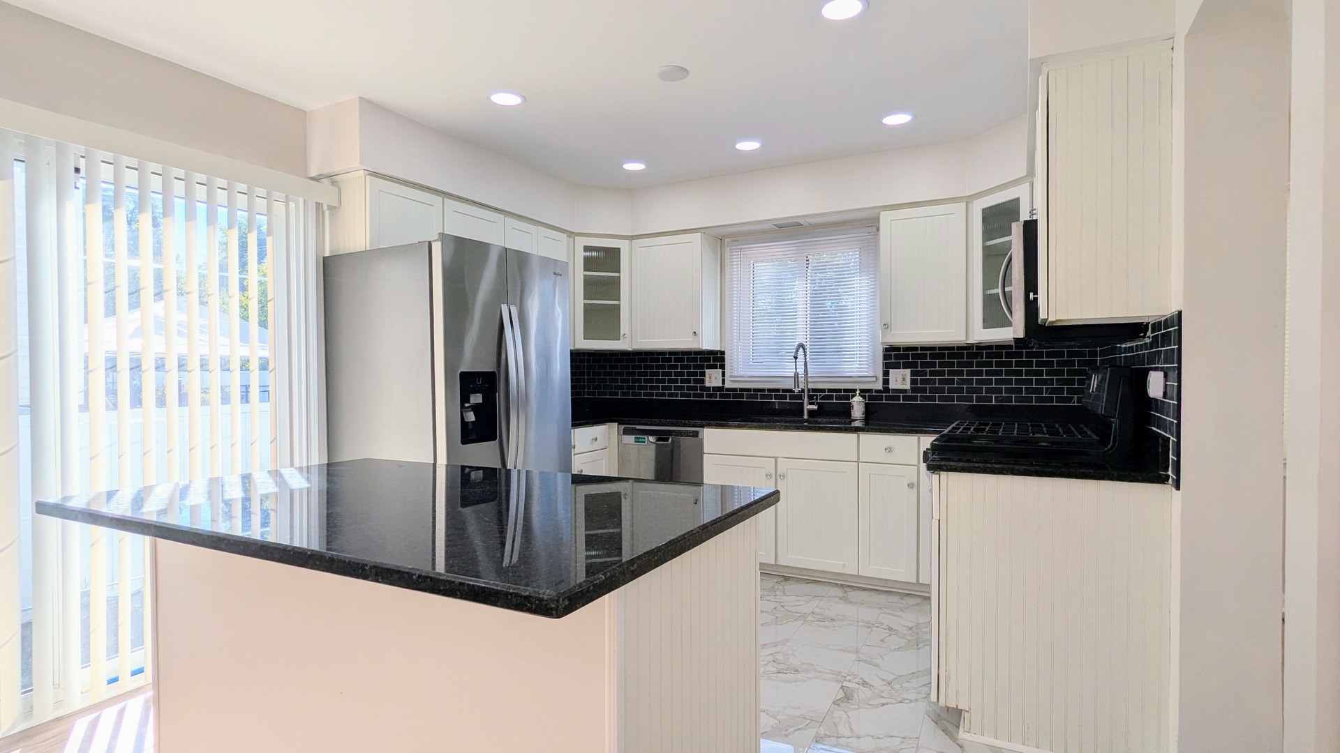 650 Shining Water Drive Carol Stream IL 60188