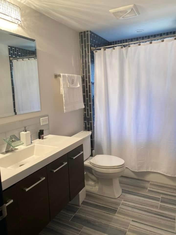 4532 Pershing Avenue Downers Grove IL 60515