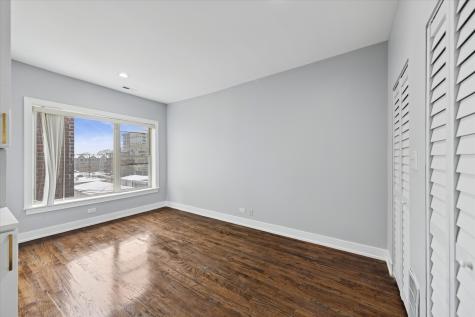 4212 South King Drive Chicago IL 60653