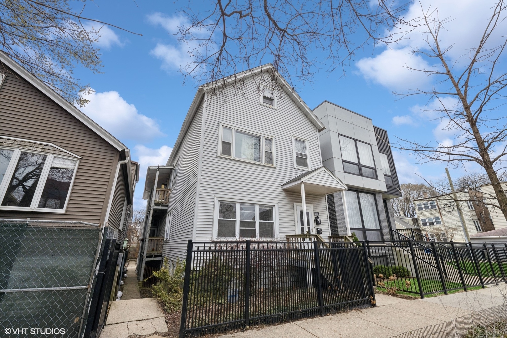 2531 West Lyndale Street Chicago IL 60647
