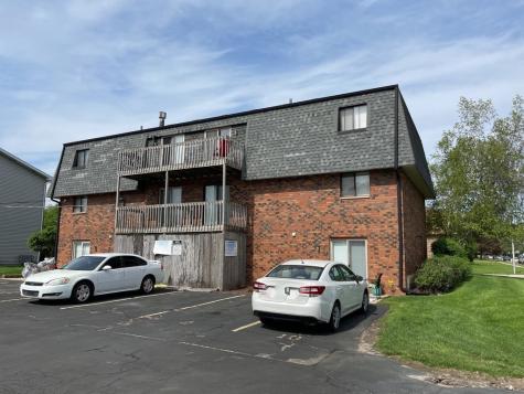 1253 Getzelman Drive Elgin IL 60123
