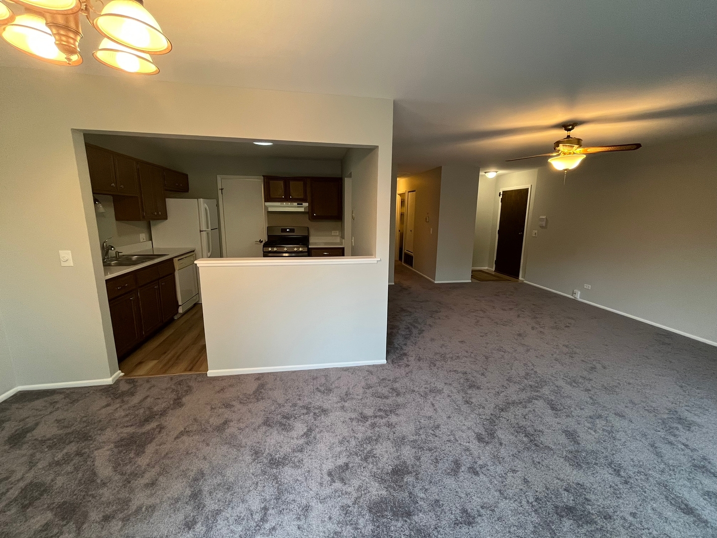 355 Lambert Drive Schaumburg IL 60193