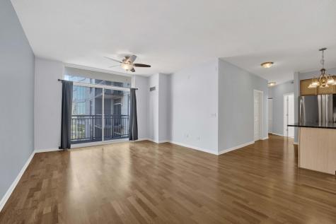 1134 West Granville Avenue Chicago IL 60660