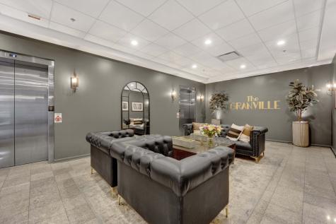 1134 West Granville Avenue Chicago IL 60660