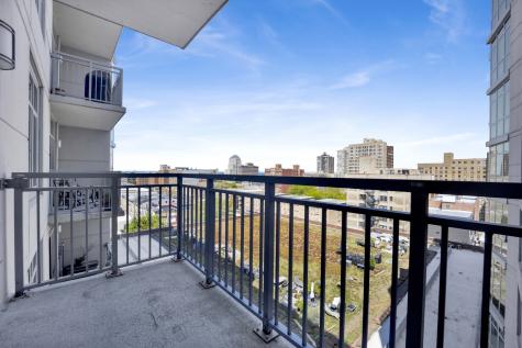 1134 West Granville Avenue Chicago IL 60660