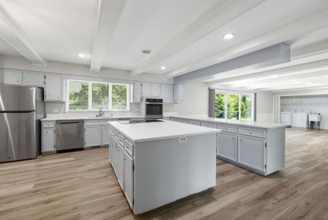 27 Sheffield Lane Oak Brook IL 60523