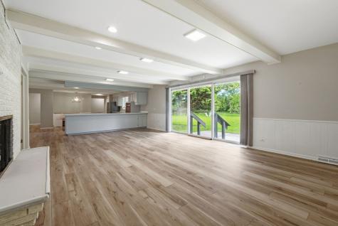 27 Sheffield Lane Oak Brook IL 60523