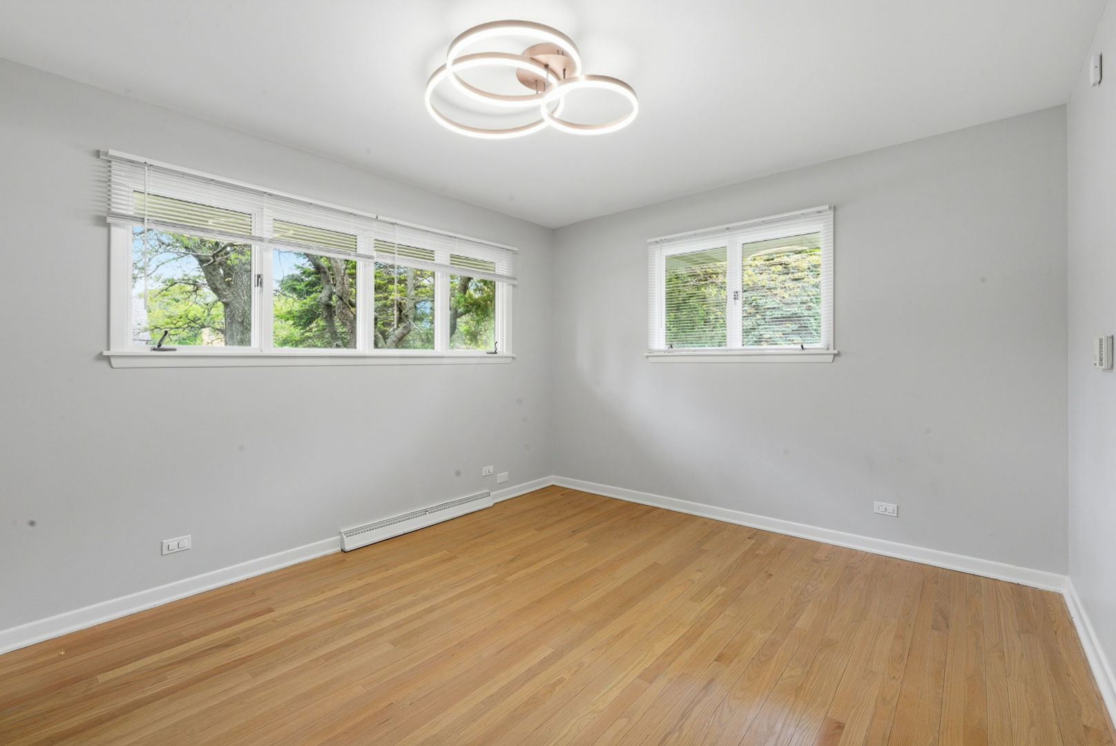 27 Sheffield Lane Oak Brook IL 60523
