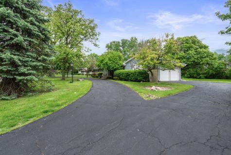27 Sheffield Lane Oak Brook IL 60523
