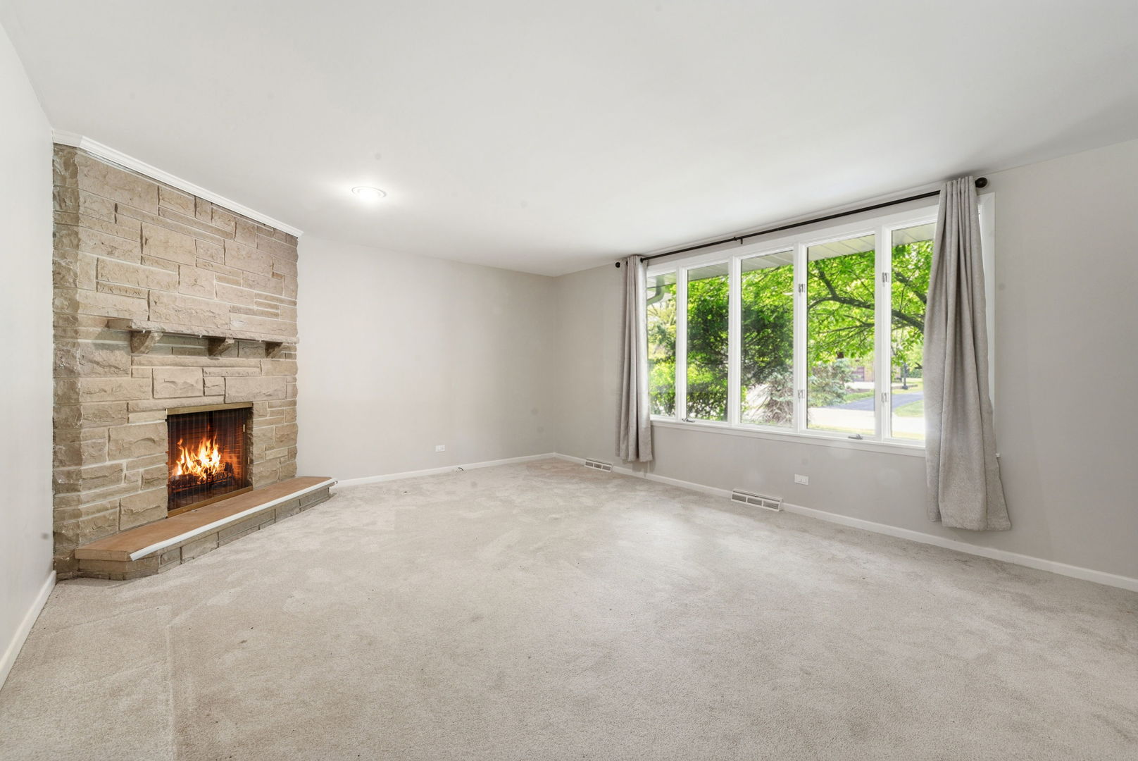 27 Sheffield Lane Oak Brook IL 60523