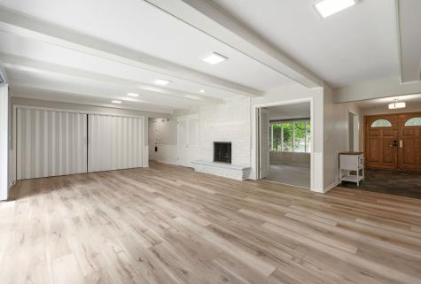 27 Sheffield Lane Oak Brook IL 60523