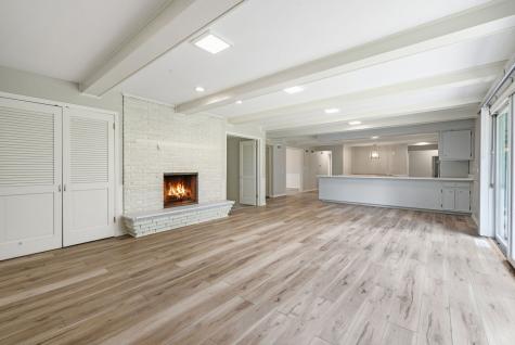 27 Sheffield Lane Oak Brook IL 60523