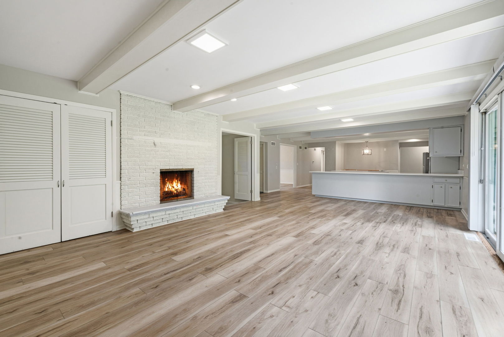 27 Sheffield Lane Oak Brook IL 60523