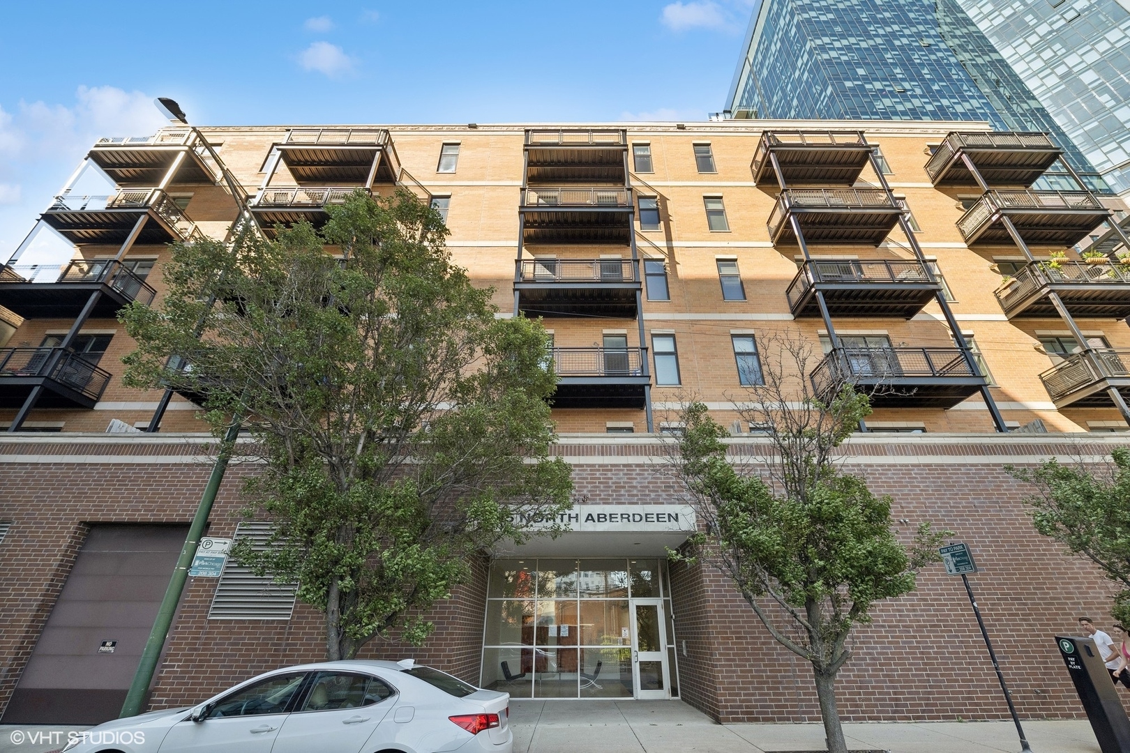 725 North Aberdeen Street Chicago IL 60642